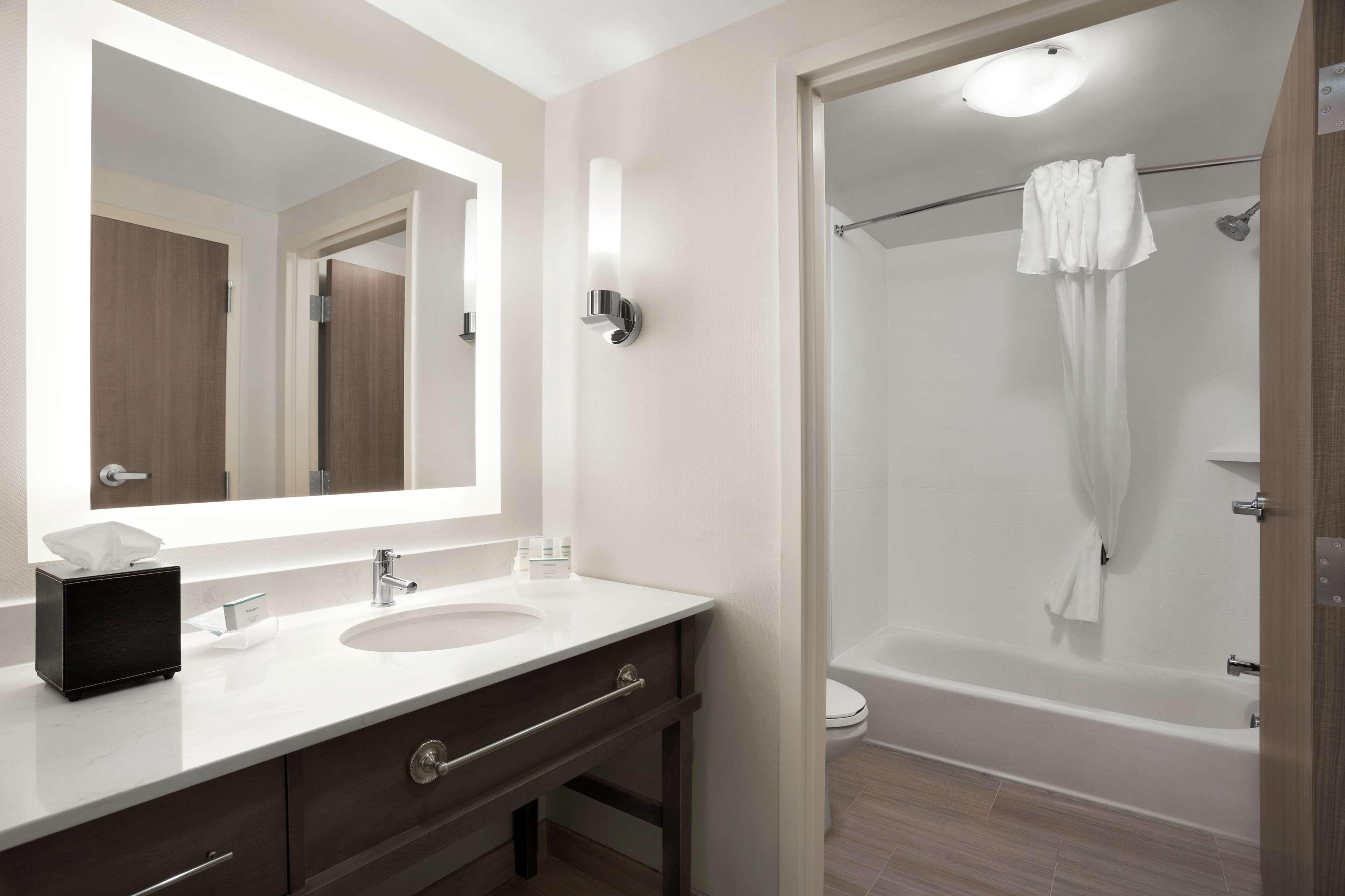 Homewood Suites By Hilton Florence Eksteriør bilde